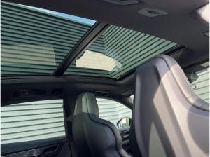 Porsche Macan Electric ( )