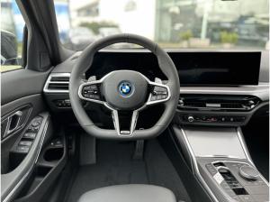BMW 330 330e Limousine M Sportpaket HiFi DAB LED RFK
