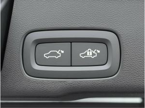 Volvo XC60 T6 ULTRA DARK HOT DEAL