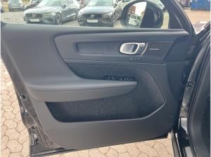 Volvo EX40 Single Motor Extended Range Plus Black Ed.