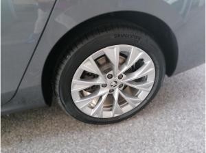 Skoda Superb Combi SELECTION 1.5TSI iV PLUG-IN.AHK.LICHT+SICHT