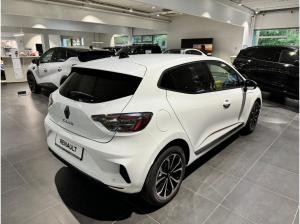 Renault Clio TCE 90 Sondermodell KISS "Ausstattung Techno" mit Winter Paket