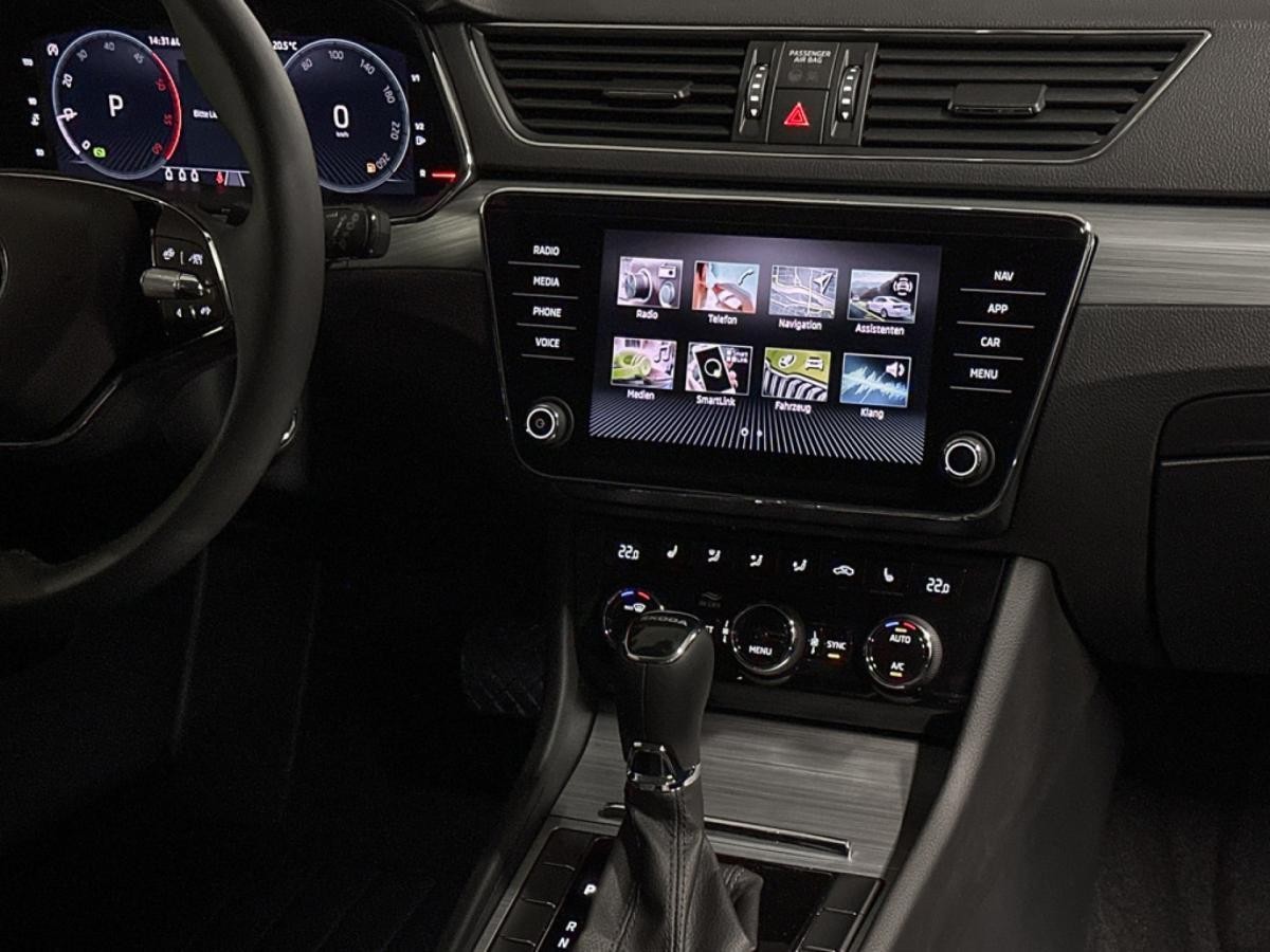 Skoda Superb Combi Ambition 2.0 TDI 7-Gang DSG ** Sonderaktion Skoda Superb bis zum 30.10.2024**