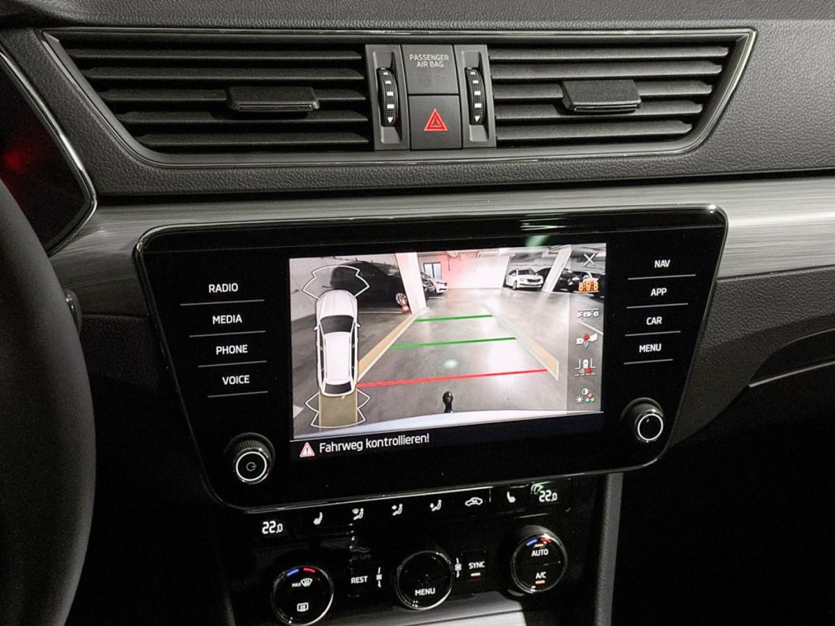 Skoda Superb Combi Ambition 2.0 TDI 7-Gang DSG ** Sonderaktion Skoda Superb bis zum 30.10.2024**