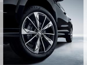 MG HS 1.5 AT Luxury in Pearl White