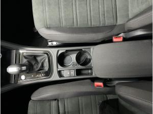 Volkswagen Touran R-Line 1,5 TSI DSG 7Sitz*AHK*Kamera*LED*Navi*WR