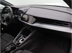 Audi A3 Sportback S-Line 30 TFSI S-tronic / LED, RFK