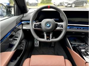 BMW i5 M60 xDrive | UPE 126.760,- | Limousine Sportpaket Head-Up DAB
