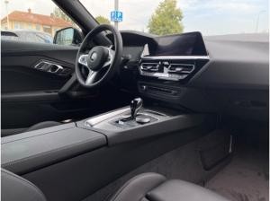 BMW Z4 M40i Roadster LiveCockpit pro/Fernl.Assist/HUDisplay/Innovationspaket