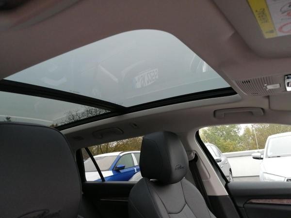 Foto - Skoda Superb Combi L&K 1,5 TSI iV DSG PlugIn Hybrid Steuervorteil