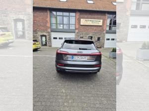 Audi e-tron S line 55 quattro 300 kW