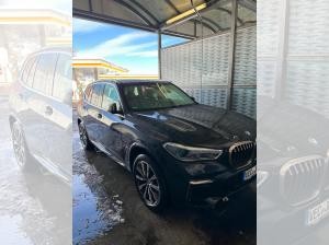 BMW X5 M50i
