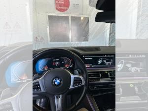 BMW X5 M50i