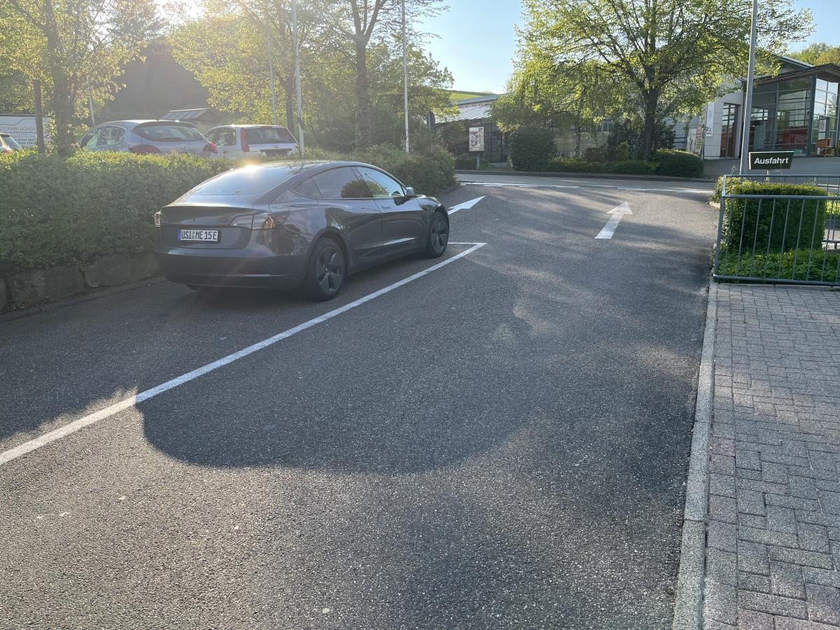 Tesla Model 3 EAP // getönte Schreiben // knapp 60.000 km übrig!