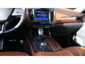 Maserati Levante / Q4 GranLusso MY 19 // Matrixlicht