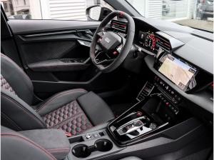 Audi RS3 Limousine S tronic // Carbon Paket, V-Max, Leder, Pano uvm.