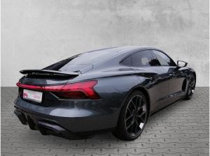 Audi e-tron GT RS performance quattro Aktiv Fahrwerk / Carbon