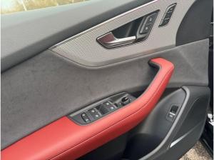 Audi SQ8 SUV TFSI tiptronic