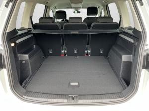 Volkswagen Touran 2.0 TDI *MOVE* DSG Navi AHK RFK ACC SHZ