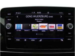 Volkswagen T-Roc R-Line 1.5 TSI DSG / Navi, App, AHK, LED+