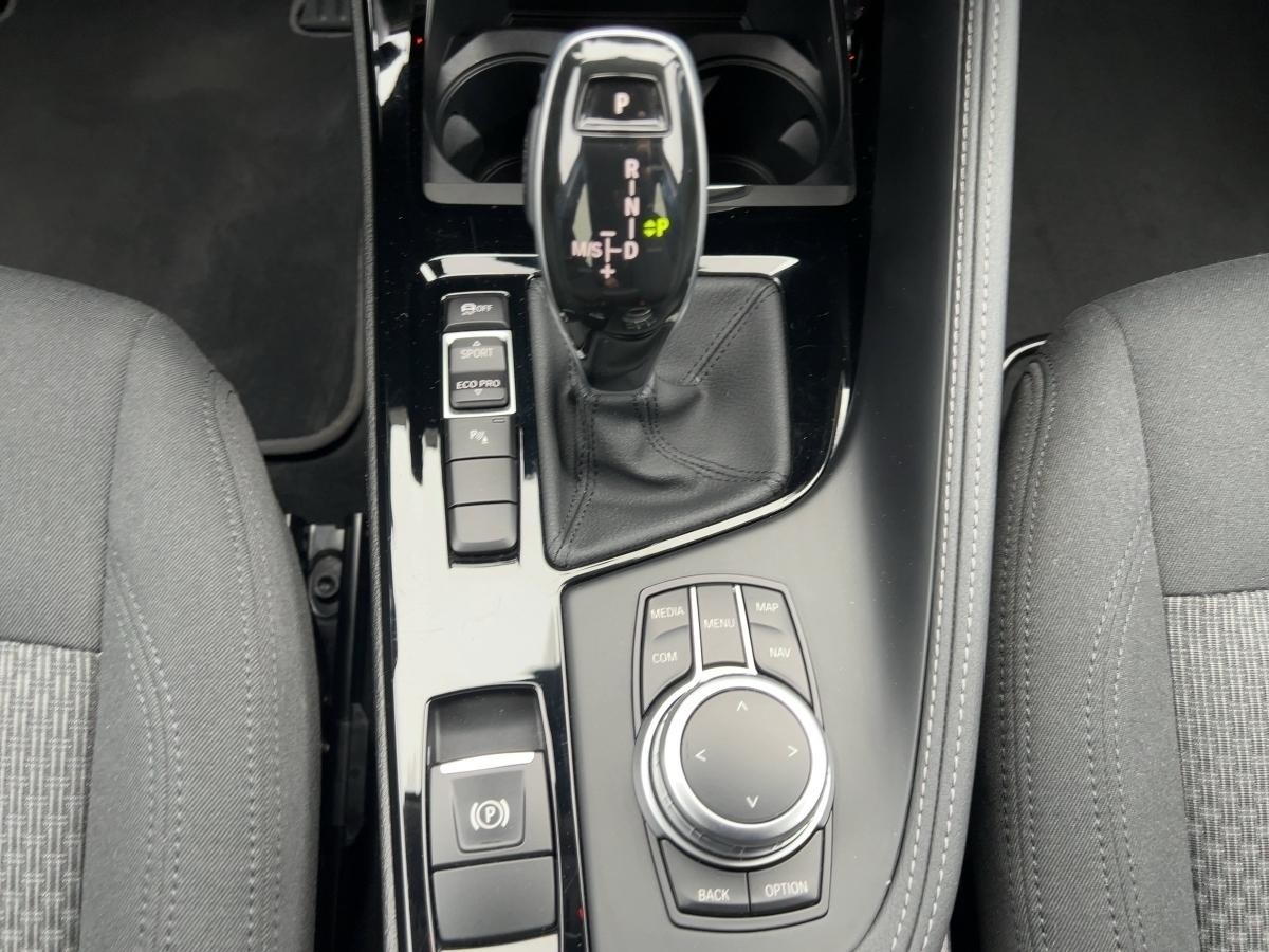 BMW X2 sDrive18i Advantage Automatik + Kamera