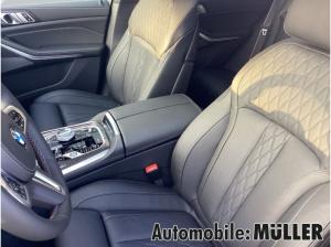 BMW X5 M60i xDrive Navi Klima Pano AHK RFK HuD Alarm Luftfederung Massagesitze