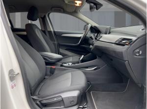BMW X2 sDrive18i Advantage Kamera Sitzheizung