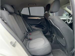 BMW X2 sDrive18i Advantage Kamera Sitzheizung