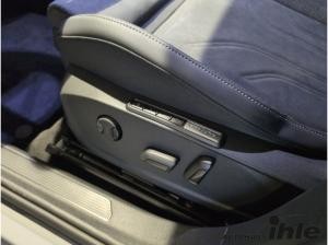 Volkswagen Golf VIII 2,0 TDI DSG Style AHK+18''+HEADUPDISPLAY