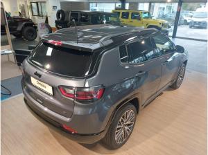 Jeep Compass MY24 e-Hybrid Summit