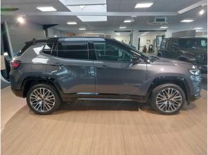 Jeep Compass MY24 e-Hybrid Summit