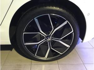 Volkswagen Golf EDITION 50 *SOFORT VERFÜGBAR!*GEWERBE-LEASING!* 1,5 l eTSI OPF 110 kW (150 PS) 7-Gang-Doppelkup