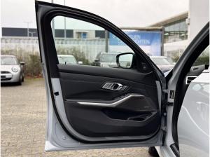 BMW M340i xDrive Limousine Sportpaket HK HiFi DAB