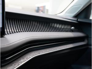 Skoda Superb Combi 1.5 TSI 110kW DSG Selection*MASSAGE/NAVI/MATRIX/AHK/LEDER*