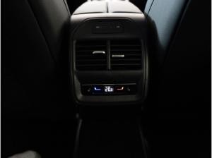 Skoda Superb Combi 1.5 TSI 110kW DSG Selection*MASSAGE/NAVI/MATRIX/AHK/LEDER*