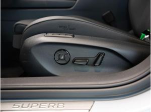 Skoda Superb Combi 1.5 TSI 110kW DSG Selection*MASSAGE/NAVI/MATRIX/AHK/LEDER*