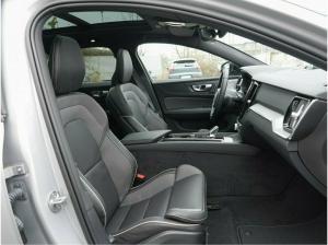 Volvo V60 B4 DIESEL ULTIMATE DARK