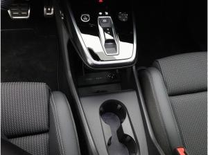 Audi Q4 e-tron S-Line 45 quattro / Matrix, Pano, AHK