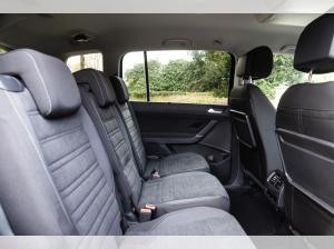 Volkswagen Touran Comfortline 1.5 TSI DSG • 7SITZER • NAVI • SOFORT