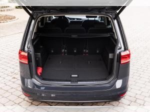 Volkswagen Touran Comfortline 1.5 TSI DSG • 7SITZER • NAVI • SOFORT