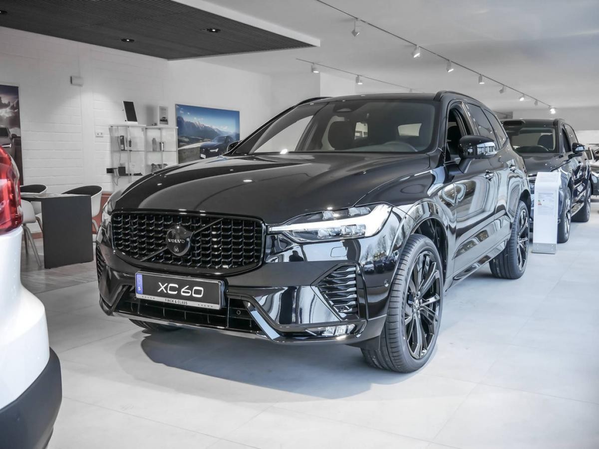 Volvo XC 60 B5B AWD Plus Black-Edition