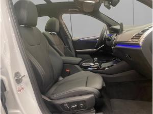 BMW X3 xDrive30i LASER HUD PANO AHK SPORTSITZ FACEL.
