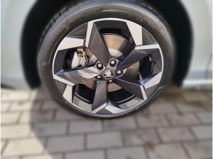 Skoda Superb Combi Sportline 2,0 TDI DSG