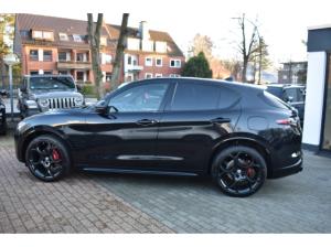Alfa Romeo Stelvio Veloce Q4 2.2 JTD -mit AHK - Panoramadach - 21''