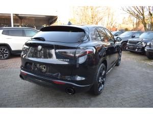 Alfa Romeo Stelvio Veloce Q4 2.0 Turbo -mit AHK - 21 Zoll- Panoramadach