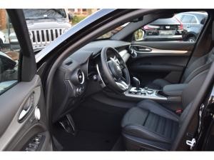 Alfa Romeo Stelvio Veloce Q4 2.0 Turbo -mit AHK - 21 Zoll- Panoramadach