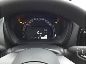 Toyota Aygo X Team D