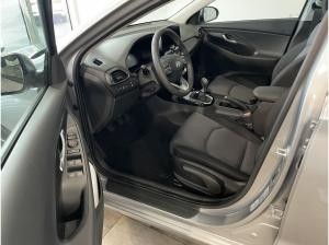 Hyundai i30 Kombi MJ25 1.5 T-GDI Navi LED SHZ PDC v+h Kam