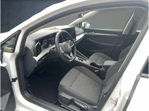 Volkswagen Golf Life 1.5 eTSI DSG LED R-KAMERA ACC SHZ PDC