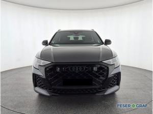 Audi RS Q8 SUV performance tiptronic